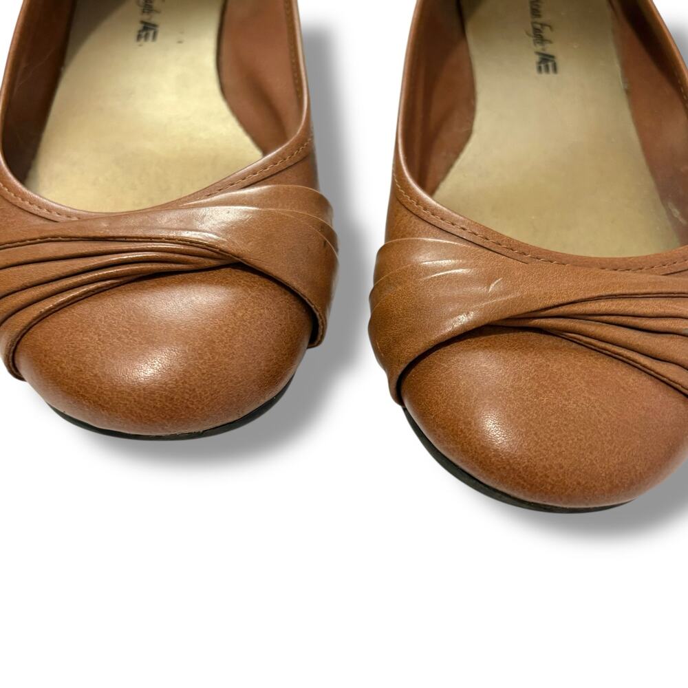American Eagle Flats - Size 9 - Light Brown/Tan Neutral - Classic - Picture 3 of 8